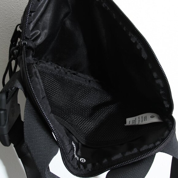 Lululemon All Day Essentials Belt Bag 2.5L Fanny Pack Unisex Black Nylon - Picture 15 of 16
